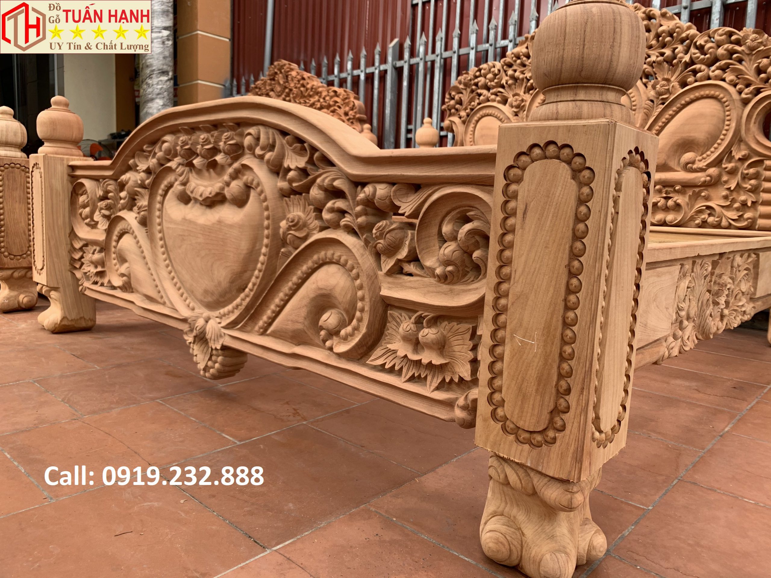 giường sofa hoàng gia