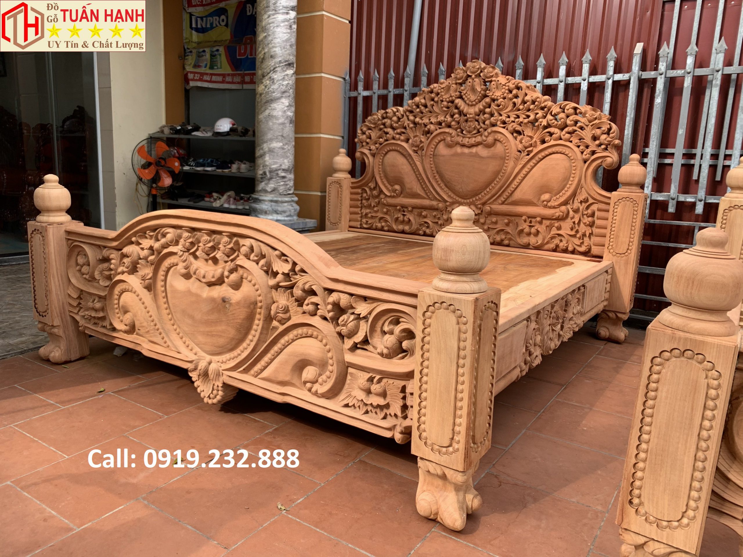 giường sofa hoàng gia